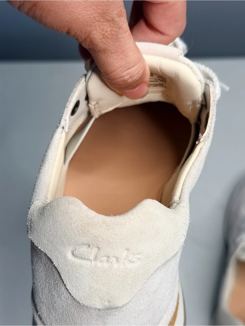 Clarks Women's Cream and Tan Sneakers - Picture 7 of 10